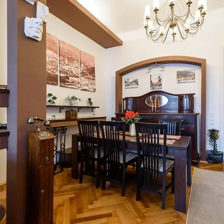 Apartment Old Town Story House