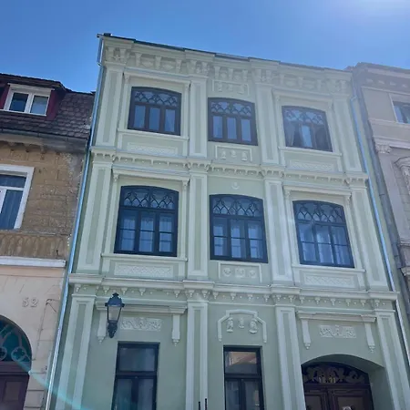 Old Town Story House * Brasov