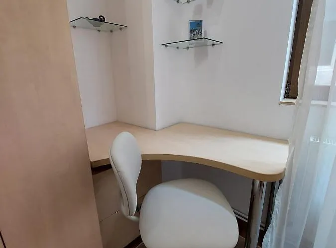 Old Town Story House *