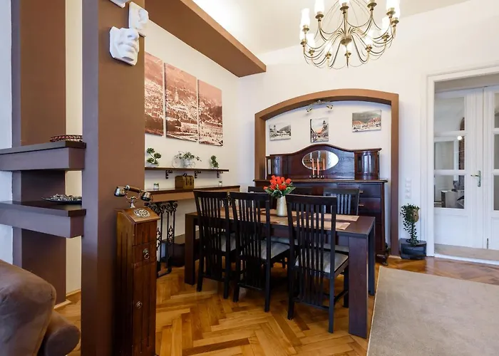 Apartment Old Town Story House