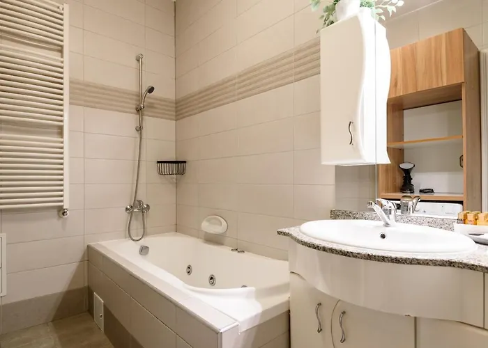 Old Town Story House アパート