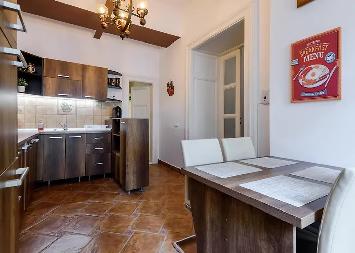 Apartment Old Town Story House Brasov