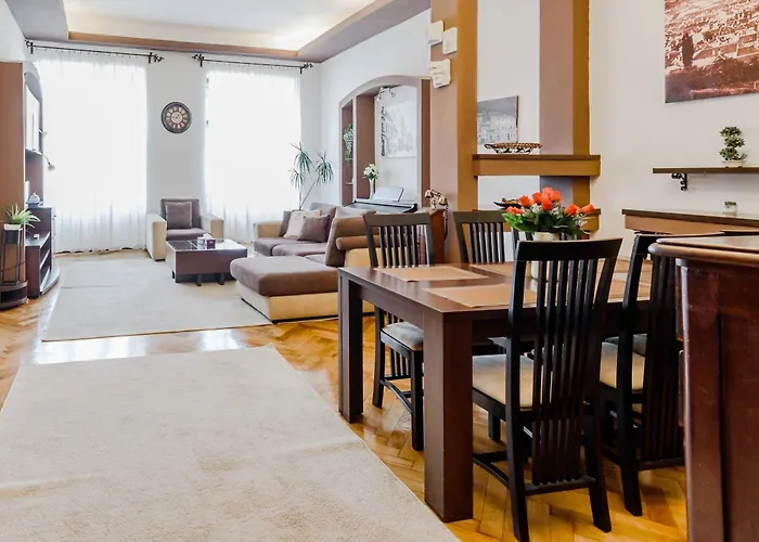 아파트 Old Town Story House 브라쇼브